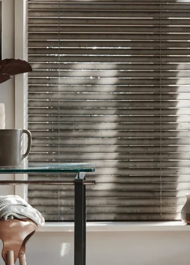 cortinas-horizontales-madera-marronpng-optimized-retwpjrixk8jryyoskzyc0tc8kbvhjfh9cmo4ozd0y